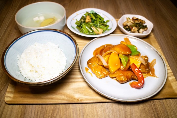 結合鐵板料理與現炒!台中「喜廚燒餐館」家常菜彷彿回到家