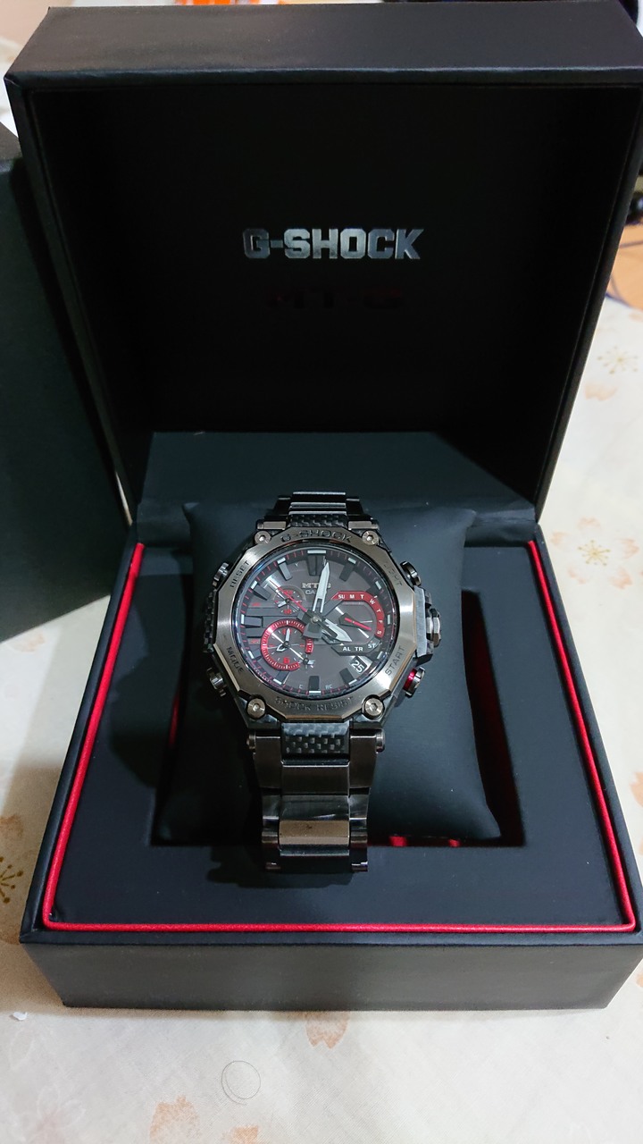 開箱：G-SHOCK MTG-B2000 黑碳纖維