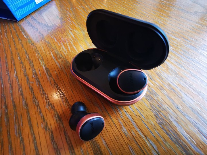 【開箱】業界最高的ANC降噪技術新品！PHILIPS飛利浦無線藍牙耳機 TAT5556