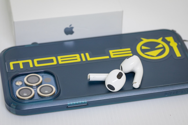 [開箱] Airpods 第三代終於到手 香港壞朋友直送台灣