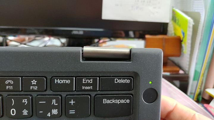 點我看大圖 About X13 Yoga Gen2轉軸