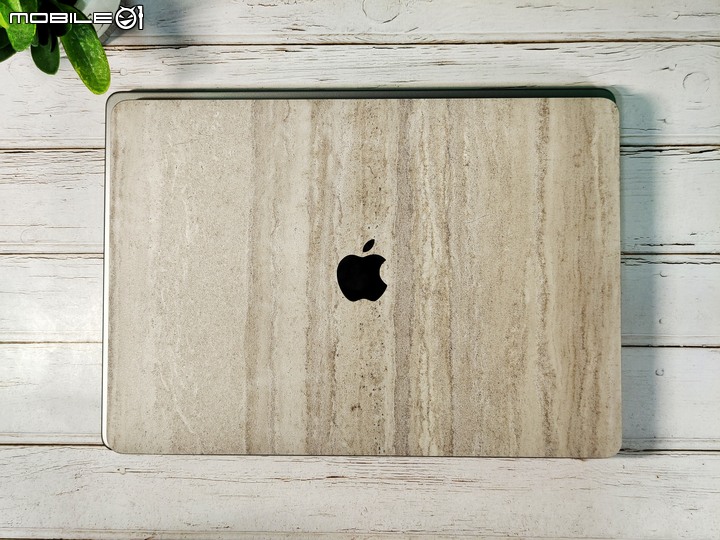 【 開箱 】MacBook Pro M1 Pro 使用心得分享 – 該怎麼選MacBook？充電器有必要升級嗎？