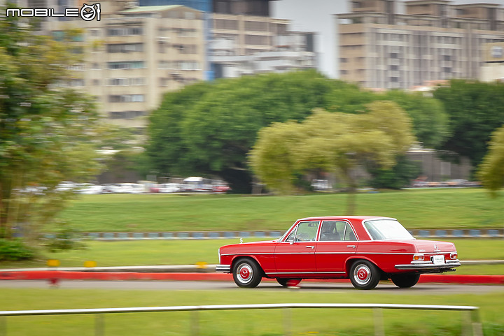老車誌Ep.4|彷彿穿越時空而來的豪華表率| 1971 Mercedes-Benz 280 S
