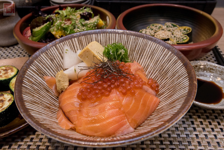 【臺南美食】必嘗特級海鮮丼｜生魚握壽司｜日本進口海味海膽｜職人精神新鮮上桌｜日本料理推薦｜嚴選新鮮漁獲｜無菜單料理~~鮨瑀壽司
