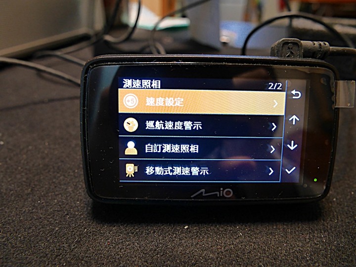 Mio MiVue™ 887 — 4K高畫質與安全六合一之實戰體驗分享，外掛基隆太平青鳥與誠品快閃店輕旅行！