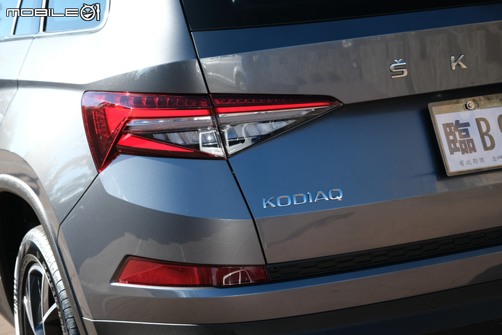 Škoda 小改款 Kodiaq 2.0TSI 4x4試駕|質感與科技再進化,熱賣實力不容小覷!