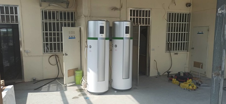 點我看大圖 海爾HP250M3 熱泵熱水器開箱