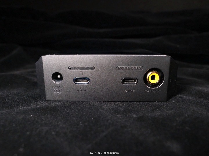 [不務正業護理師開箱]FiiO M17 HiFi 播放器可攜式台機～是旗艦播放器也是桌機,超級大耳罩模式,激發您耳罩耳機的潛能～