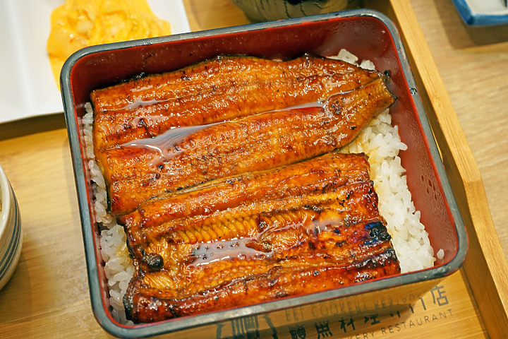 【台南鰻魚飯】少見的驚喜鰻魚料理-烤鰻肝┃附餐多元精美┃宝鰻道地鰻魚飯