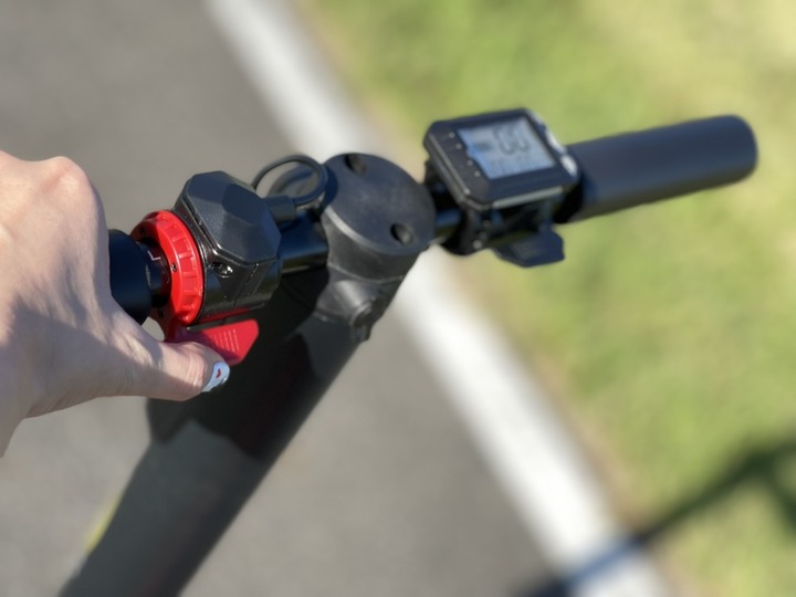 【BIRDYEDGE 電動滑板車選購建議 】2萬 ?! 不用真的嗎 !!!這款MIT CP值超高，最高30KM，雙避震，剎車。
