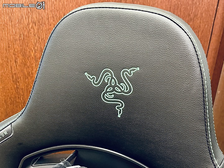 電腦人生中的好伴侶 - Razer Enki 電競椅 開箱&使用分享