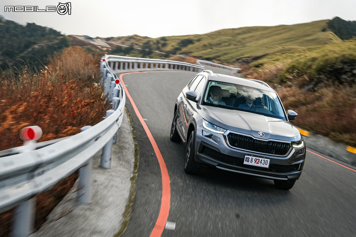 Škoda 小改款 Kodiaq 2.0TSI 4x4試駕|質感與科技再進化,熱賣實力不容小覷!