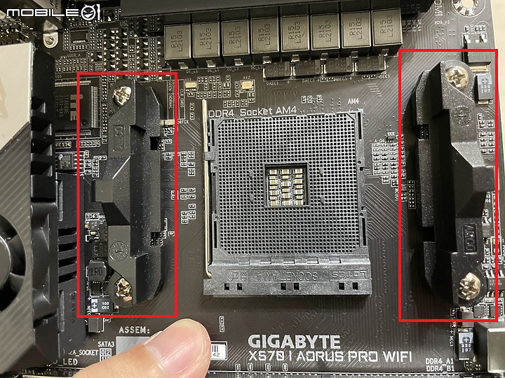點我看大圖 礦潮下的多顯示輸出方案 AMD 5700G & X570I AORUS PRO WIFI