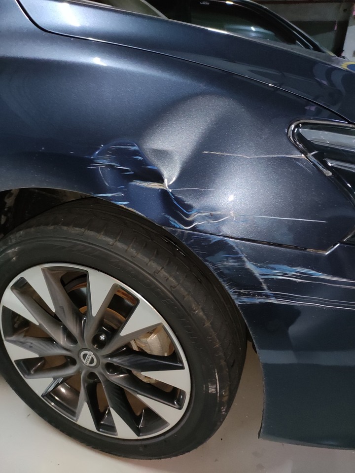 2018 Sentra 前葉子板被撞到了...