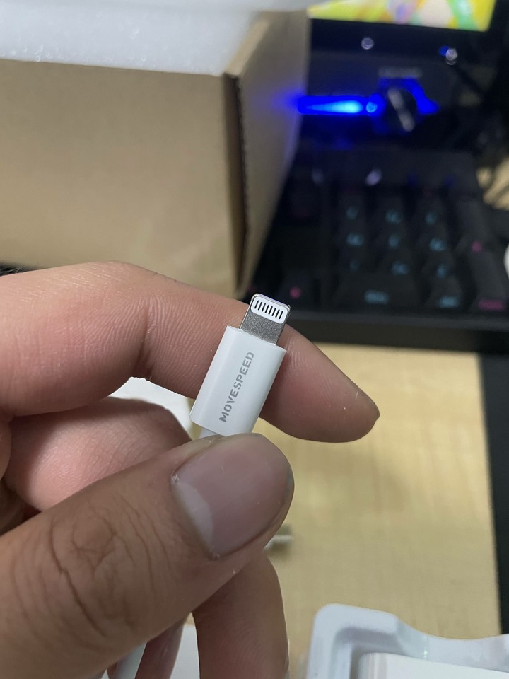 movespeed移速57000mah行動電源+MFI認證線+20W快充頭 開箱