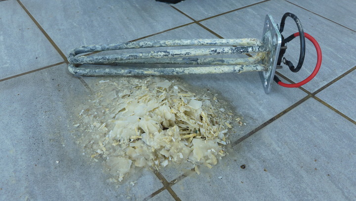 儲熱型電熱水器電熱棒DIY更換