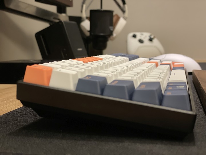 [開箱]緊湊、薄邊框，三模連接！RK100 96% 機械式鍵盤