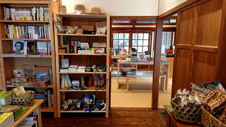 基隆.誠品書店-(基隆要塞司令部校官眷舍.限定店)