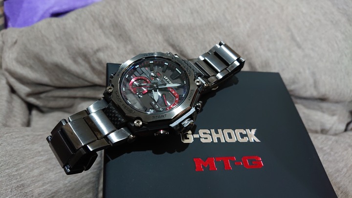 開箱：G-SHOCK MTG-B2000 黑碳纖維