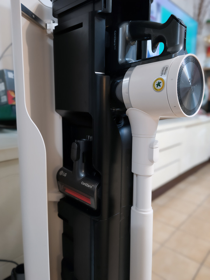 【開箱!】LG CordZero ThinQ A9T 吸塵器+All-in-One-Towe=全能掃除大師!