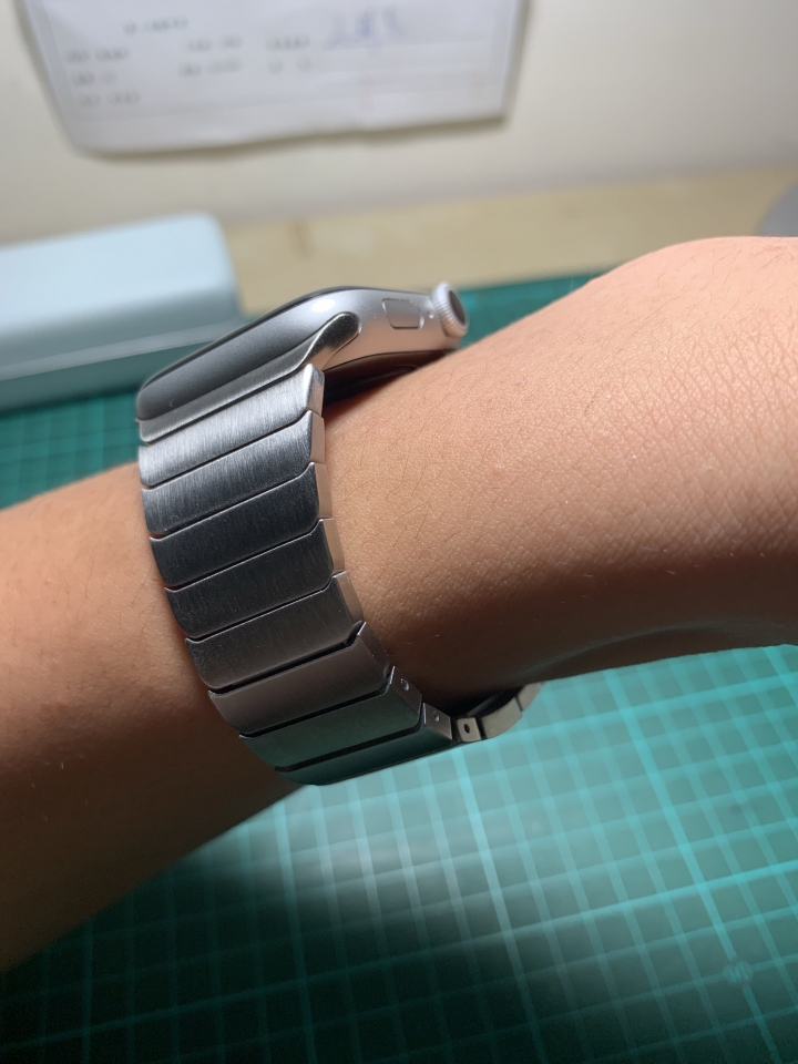 apple watch 副廠不鏽鋼錶帶開箱