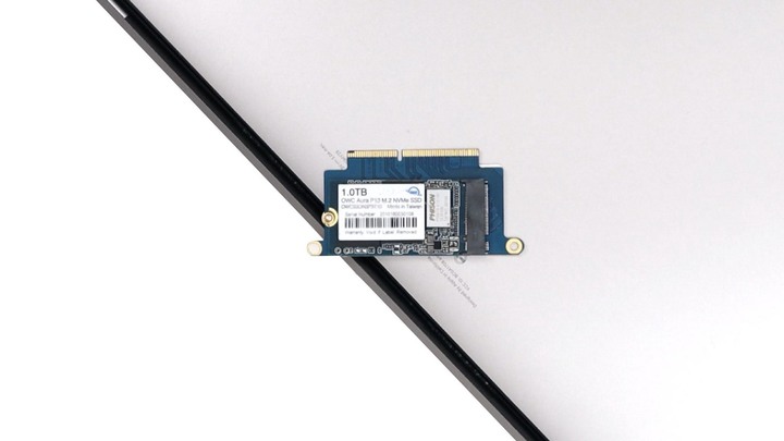 點我看大圖 Apple 不讓你升級的,OWC 幫你!DIY 改裝 MacBook Pro 13 2016/2017 Function Key OWC Aura Pro NT SSD