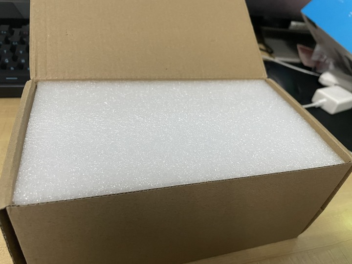 movespeed移速57000mah行動電源+MFI認證線+20W快充頭 開箱