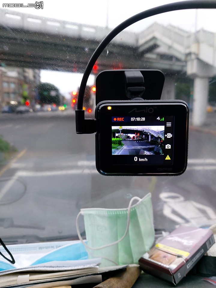 Mio C330關箱 Mio 890D開箱 感受行車記錄器的全新進化！ (12/21更新)