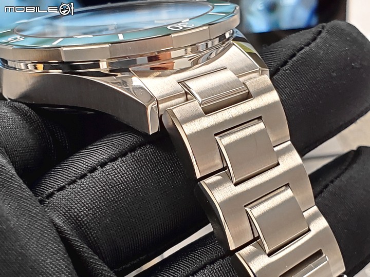 我也會開箱 BALL WATCH 波爾錶Roadmaster StarLight Ceramic