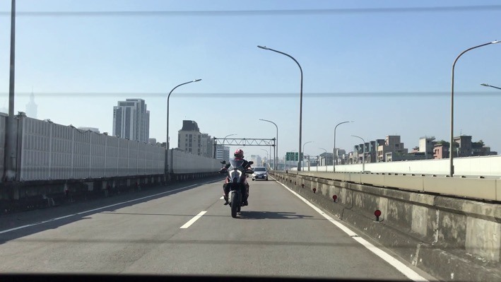 重機ACC道路實測 & 假面武士KTM 1290 Super Adventure S開箱