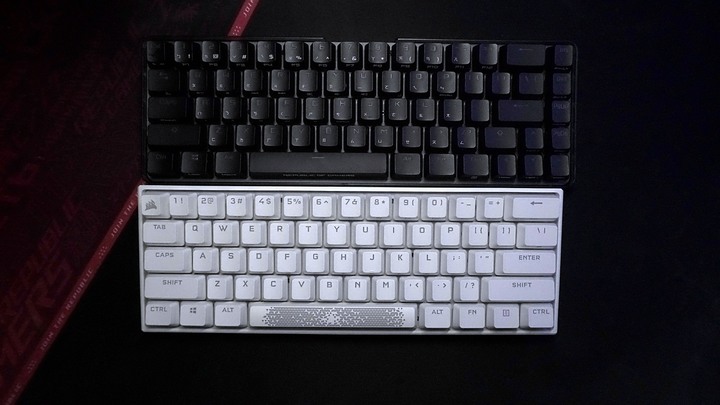 【開箱】誰都不能阻擋我對小鍵盤的熱愛!! Corsair K65 RGB Mini開箱