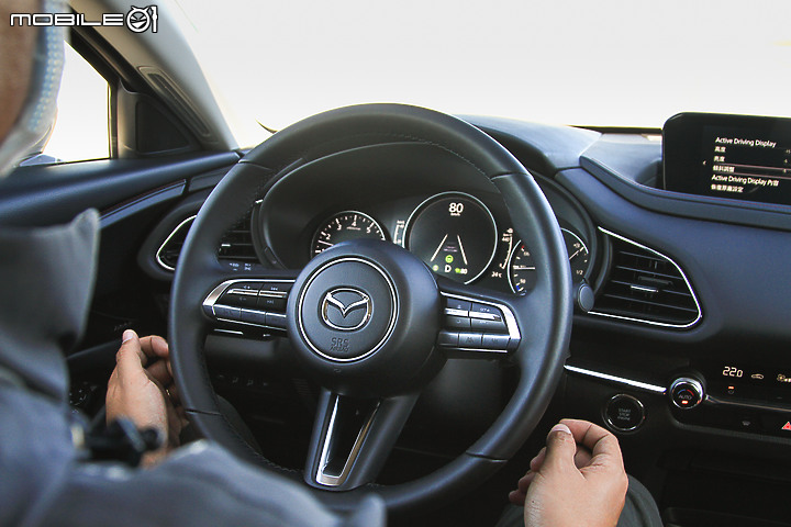 Mazda 3 & CX-30新年式雙車型試駕∣戰力補強、新色張揚 同級對手得提防提防