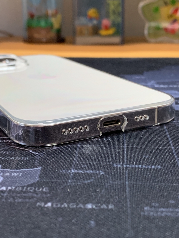 IPhone 13 Pro Air Jacket/Caudabe 透明殼心得分享