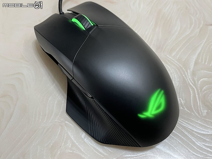 機構大改款、配件超玩家 ROG Zephyrus S17 GX703HR 快速心得分享