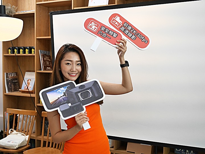 Mio MiVue™ 887 — 4K高畫質與安全六合一之實戰體驗分享，外掛基隆太平青鳥與誠品快閃店輕旅行！