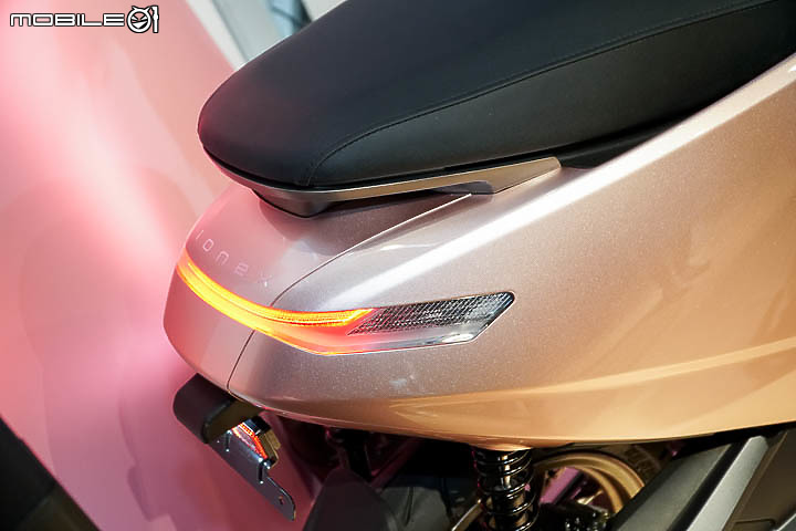 【採訪】KYMCO iONEX S6 交車開始!尊榮換電延續至明年三月,更多購車優惠同步展開!