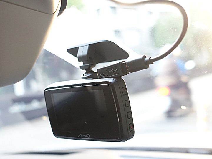 Mio MiVue™ 887 — 4K高畫質與安全六合一之實戰體驗分享，外掛基隆太平青鳥與誠品快閃店輕旅行！