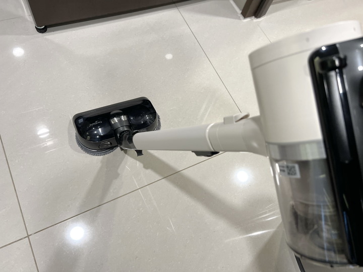 【吸塵器評測】居家美學、智慧科技、簡約時尚，一機包辦地板清理的好夥伴! LG CordZero ThinQ A9T All-in-One濕拖無線吸塵器 (A9T-ULTRA)