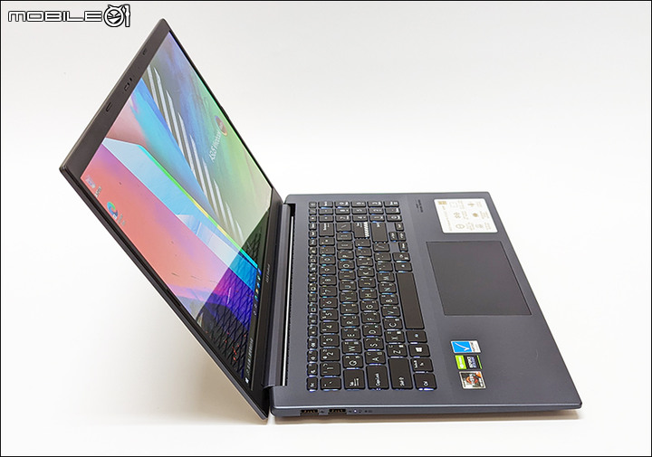 點我看大圖 快速開箱:ASUS Vivobook Pro OLED 15 M3500QC