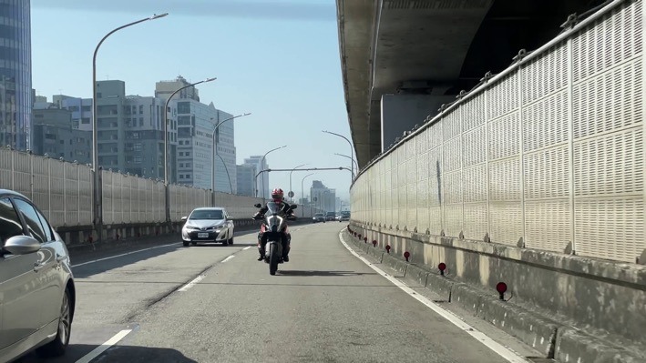 重機ACC道路實測 & 假面武士KTM 1290 Super Adventure S開箱