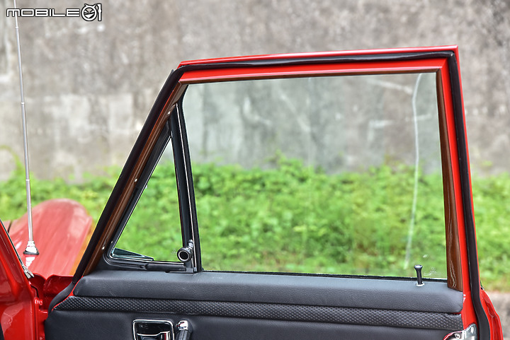 老車誌Ep.4|彷彿穿越時空而來的豪華表率| 1971 Mercedes-Benz 280 S