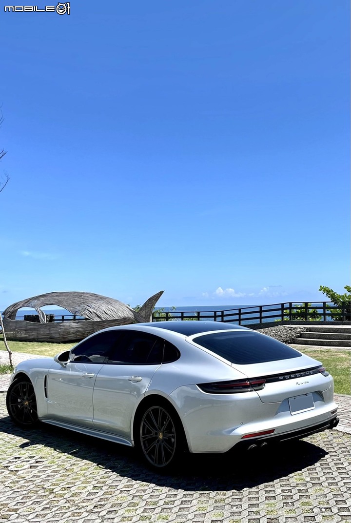 [分享]車庫多了一台Porsche Panamera