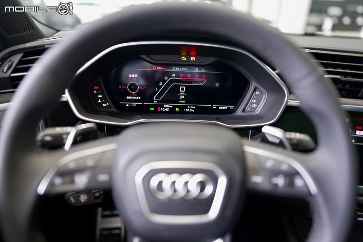 實車照片分享 2022年式 Audi RS Q3 金屬冰川白 Glacier white