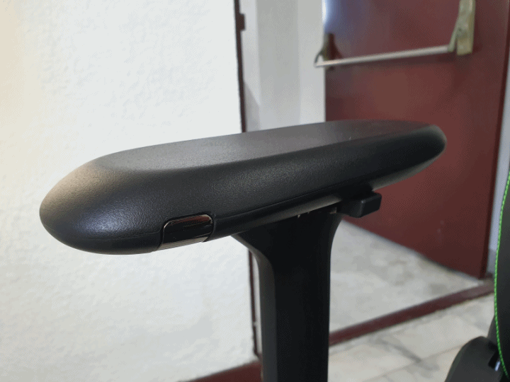 真實信仰，舒適至上，Razer Enki 電競椅開箱試用