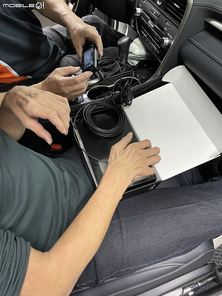Mio C330關箱 Mio 890D開箱 感受行車記錄器的全新進化！ (12/21更新)