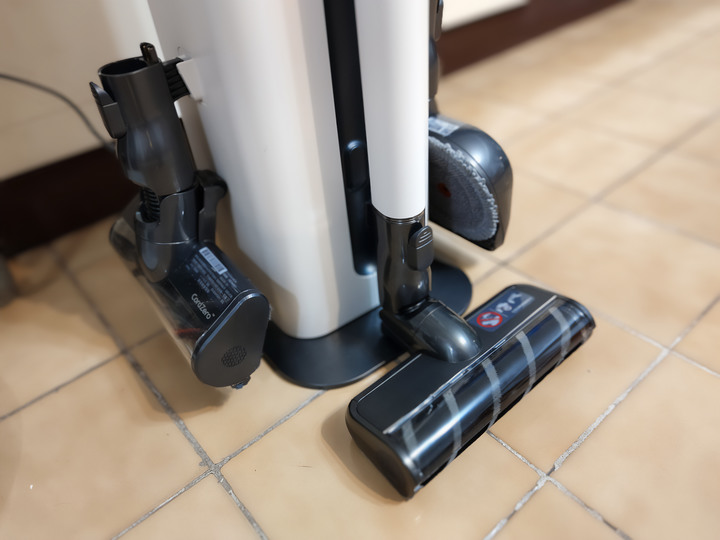 【開箱!】LG CordZero ThinQ A9T 吸塵器+All-in-One-Towe=全能掃除大師!