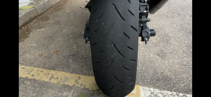 [開箱] 我的Kawasaki ZX-25R終於正式上路了...但是在香港...