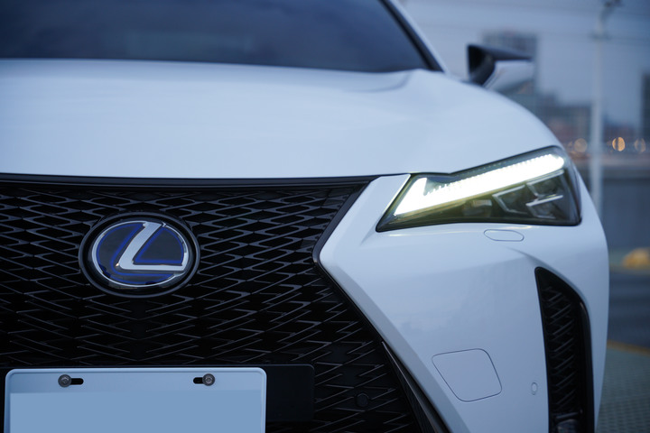 獨一無二的美好 Lexus UX250h F Sport