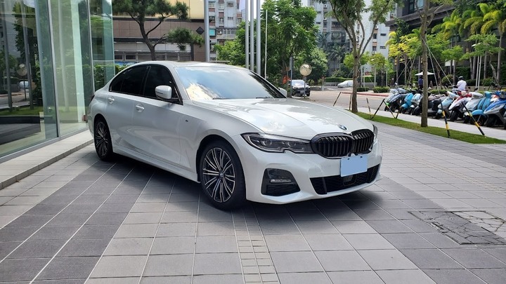 晚關箱BMW G20 330I M-SPORT 與 晚開箱 BMW 840I M-SPORT GC
