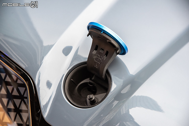 【採訪】BMW全新電動休旅iX正式發表,雙車型劃分自320萬元起!